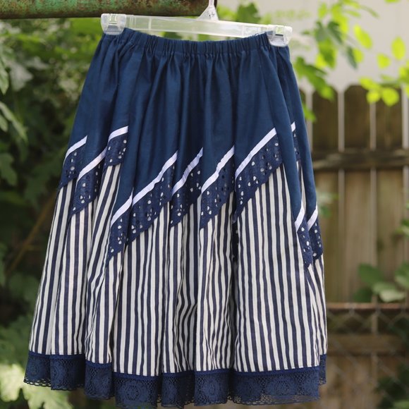 Vintage Navy and White Skater Skirt - Picture 3 of 6